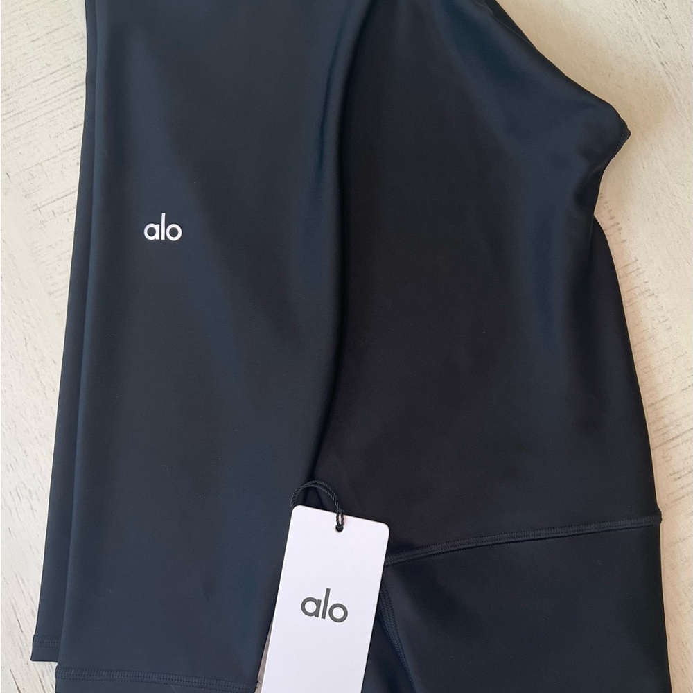 ALO Yoga Classic Black Leggings - Picture 8 of 8